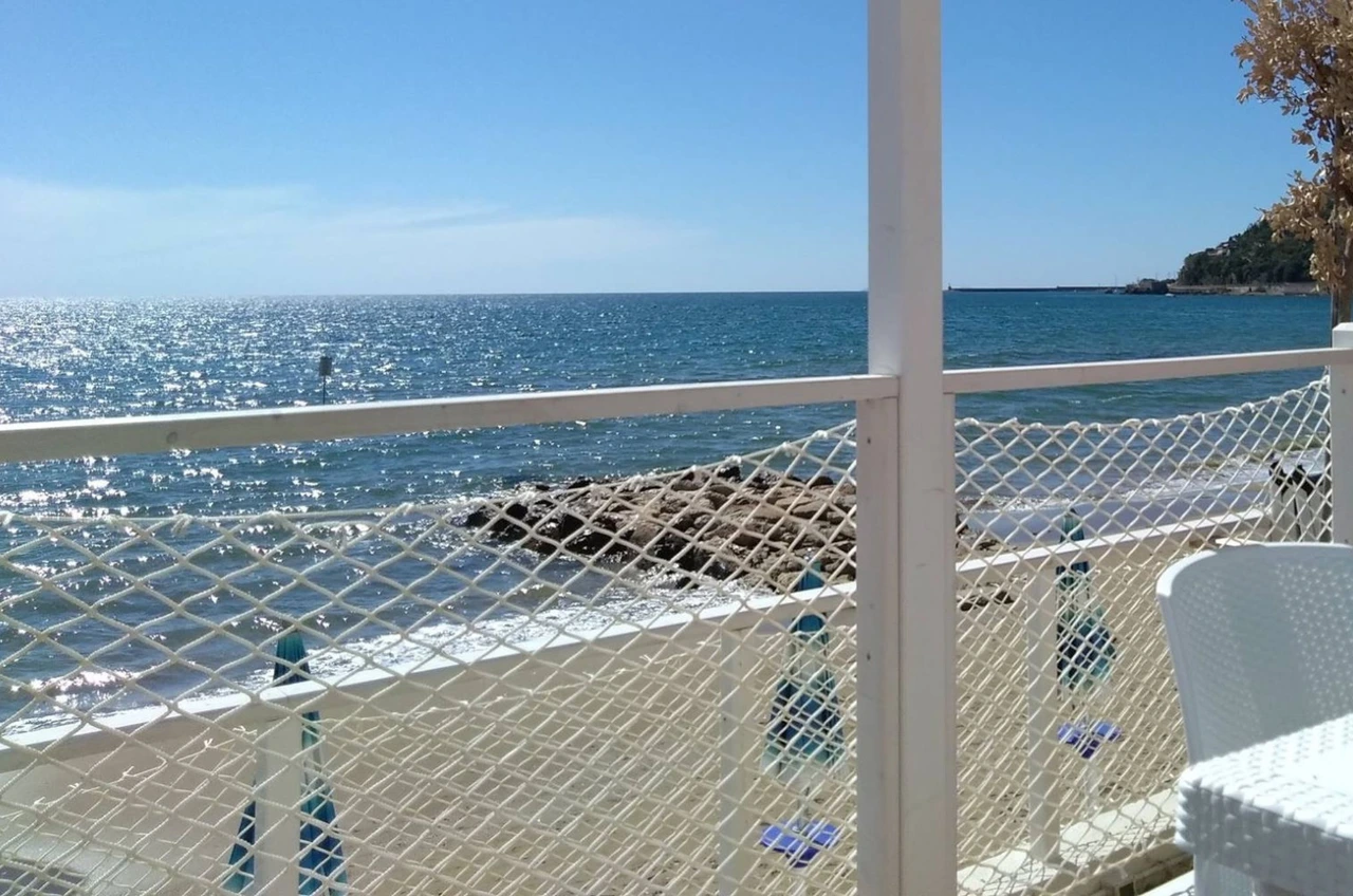Opzione di personalizzazione per una veranda in legno — Foto 3