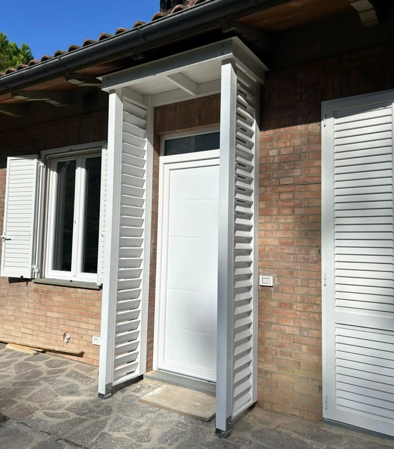 Struttura outdoor in legno realizzata su misura — Foto 4